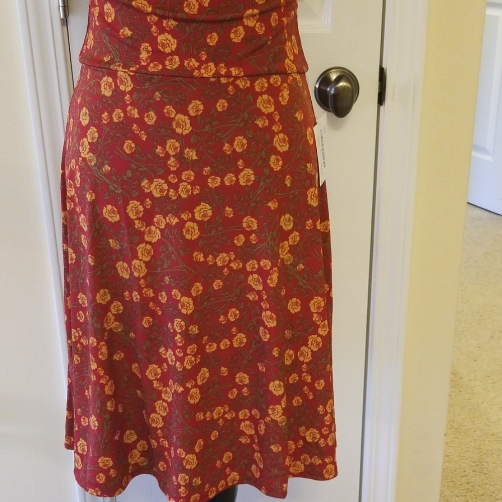LuLaRoe Azure flowy skirt size small nwt